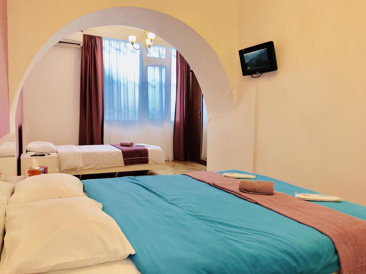 Check-In Apartment Near Fountain Square Vidadi Str Bakú Exterior foto