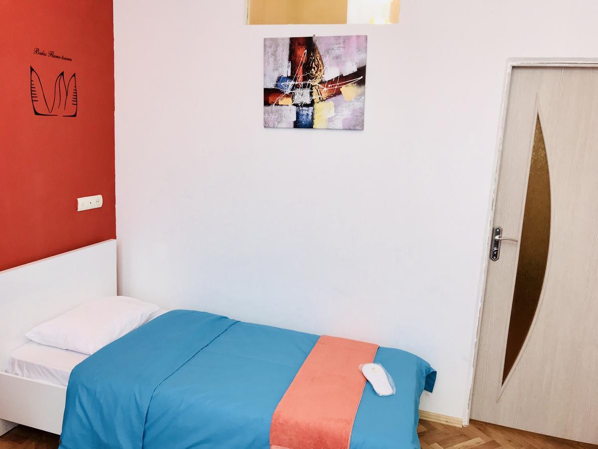 Check-In Apartment Near Fountain Square Vidadi Str Bakú Exterior foto